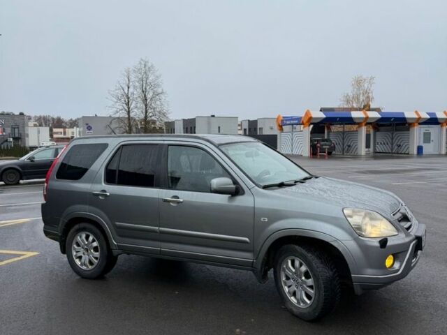 Серый Хонда СРВ, объемом двигателя 2.2 л и пробегом 358 тыс. км за 3761 $, фото 2 на Automoto.ua