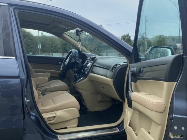 Серый Хонда СРВ, объемом двигателя 2.2 л и пробегом 235 тыс. км за 9500 $, фото 10 на Automoto.ua