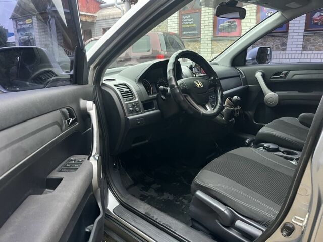 Серый Хонда СРВ, объемом двигателя 2 л и пробегом 214 тыс. км за 9500 $, фото 6 на Automoto.ua