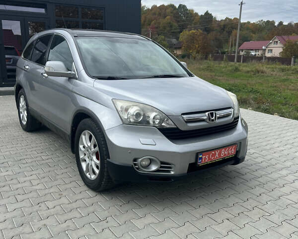 Серый Хонда СРВ, объемом двигателя 2.2 л и пробегом 293 тыс. км за 9800 $, фото 4 на Automoto.ua