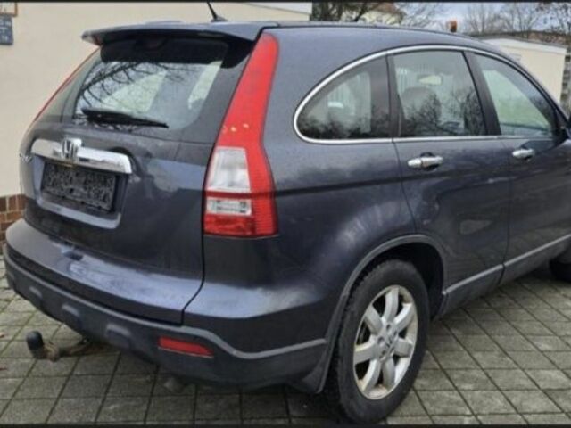 Серый Хонда СРВ, объемом двигателя 2.2 л и пробегом 210 тыс. км за 5207 $, фото 3 на Automoto.ua