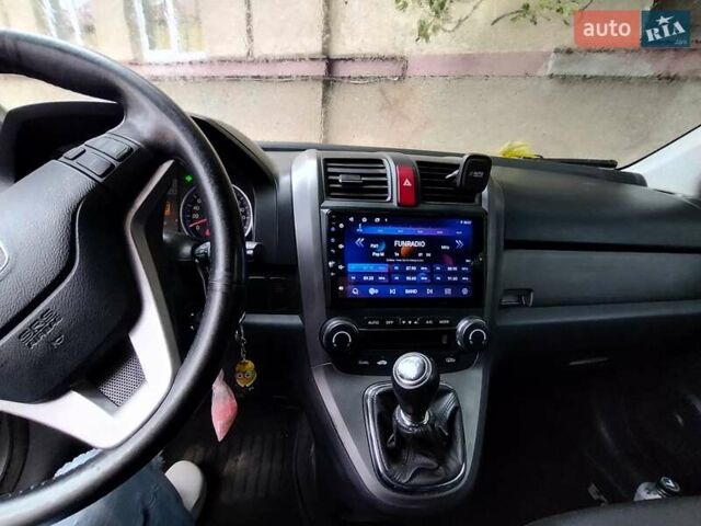 Серый Хонда СРВ, объемом двигателя 2.2 л и пробегом 239 тыс. км за 9900 $, фото 7 на Automoto.ua