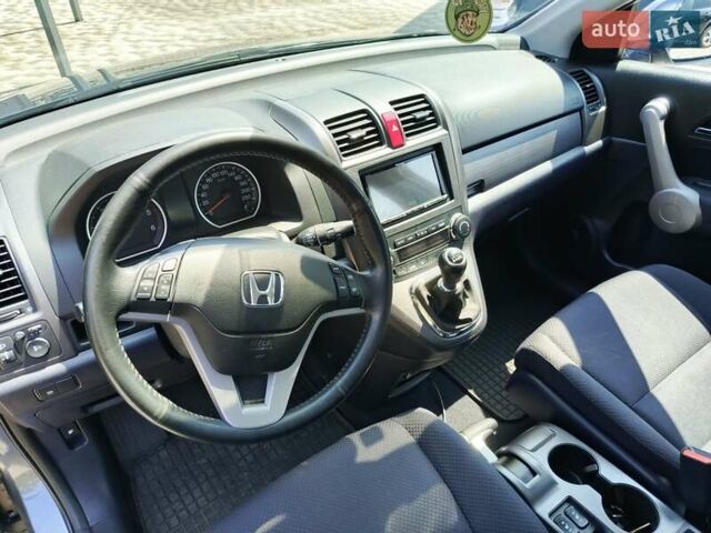 Серый Хонда СРВ, объемом двигателя 2.2 л и пробегом 247 тыс. км за 10550 $, фото 13 на Automoto.ua