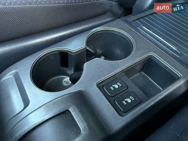 Серый Хонда СРВ, объемом двигателя 2 л и пробегом 260 тыс. км за 10600 $, фото 19 на Automoto.ua