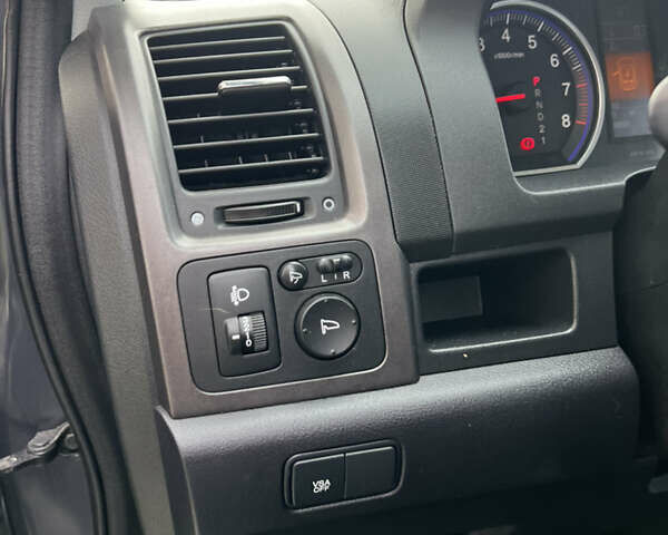 Сірий Хонда СРВ, об'ємом двигуна 2 л та пробігом 187 тис. км за 9800 $, фото 18 на Automoto.ua