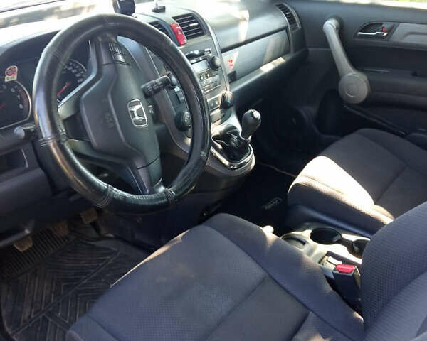 Серый Хонда СРВ, объемом двигателя 1.97 л и пробегом 300 тыс. км за 4233 $, фото 3 на Automoto.ua