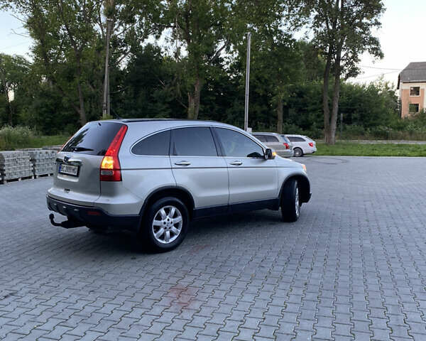 Серый Хонда СРВ, объемом двигателя 2.2 л и пробегом 230 тыс. км за 9500 $, фото 3 на Automoto.ua