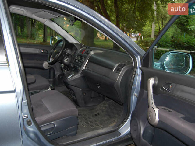 Серый Хонда СРВ, объемом двигателя 2 л и пробегом 390 тыс. км за 9200 $, фото 37 на Automoto.ua