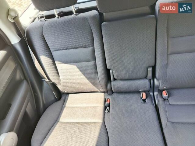 Серый Хонда СРВ, объемом двигателя 2.2 л и пробегом 247 тыс. км за 10550 $, фото 6 на Automoto.ua