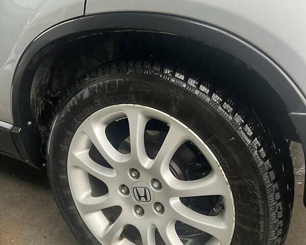 Сірий Хонда СРВ, об'ємом двигуна 2.2 л та пробігом 260 тис. км за 9300 $, фото 5 на Automoto.ua