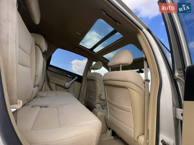 Серый Хонда СРВ, объемом двигателя 2.2 л и пробегом 299 тыс. км за 8700 $, фото 8 на Automoto.ua