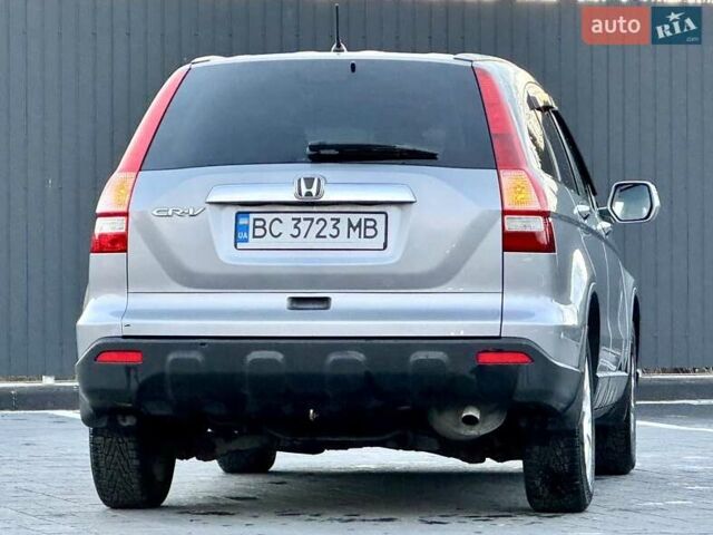 Серый Хонда СРВ, объемом двигателя 2.2 л и пробегом 286 тыс. км за 9100 $, фото 8 на Automoto.ua