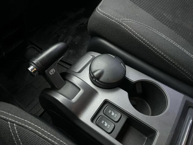 Серый Хонда СРВ, объемом двигателя 2 л и пробегом 214 тыс. км за 9500 $, фото 14 на Automoto.ua