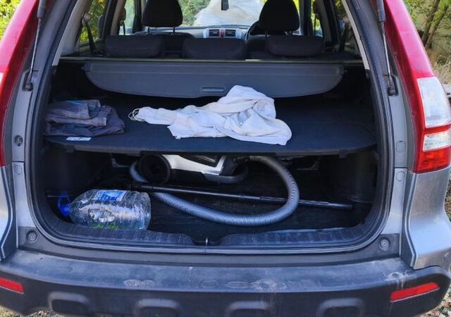 Серый Хонда СРВ, объемом двигателя 2.2 л и пробегом 200 тыс. км за 4000 $, фото 5 на Automoto.ua