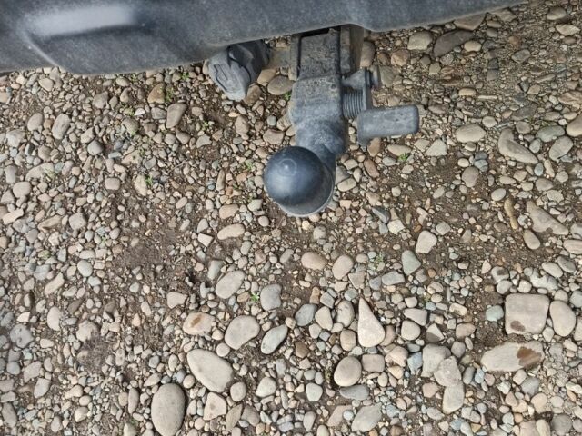 Серый Хонда СРВ, объемом двигателя 2.2 л и пробегом 250 тыс. км за 9500 $, фото 3 на Automoto.ua