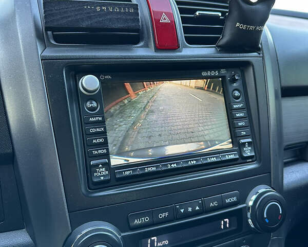 Сірий Хонда СРВ, об'ємом двигуна 2.2 л та пробігом 250 тис. км за 10900 $, фото 25 на Automoto.ua