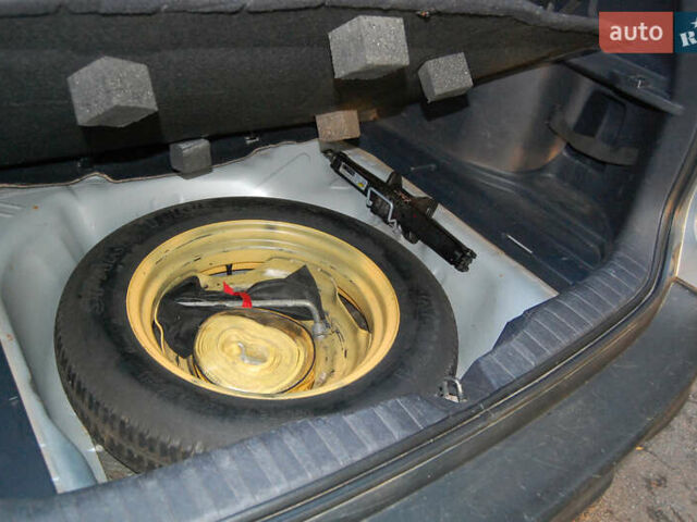 Серый Хонда СРВ, объемом двигателя 2 л и пробегом 390 тыс. км за 9200 $, фото 18 на Automoto.ua