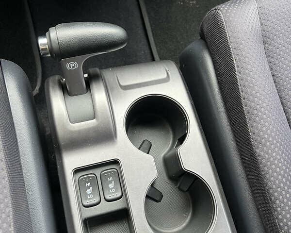 Сірий Хонда СРВ, об'ємом двигуна 2 л та пробігом 187 тис. км за 9800 $, фото 22 на Automoto.ua