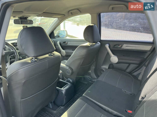 Сірий Хонда СРВ, об'ємом двигуна 2 л та пробігом 273 тис. км за 9300 $, фото 7 на Automoto.ua