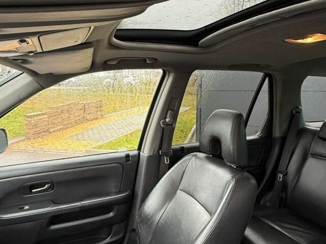 Серый Хонда СРВ, объемом двигателя 2.2 л и пробегом 358 тыс. км за 3761 $, фото 7 на Automoto.ua