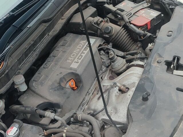 Серый Хонда СРВ, объемом двигателя 2 л и пробегом 270 тыс. км за 4500 $, фото 1 на Automoto.ua