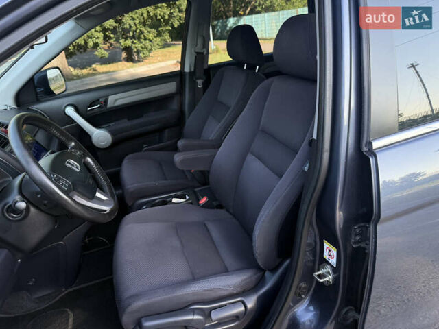 Серый Хонда СРВ, объемом двигателя 2 л и пробегом 260 тыс. км за 10600 $, фото 14 на Automoto.ua