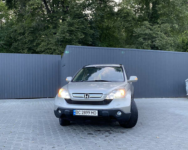 Серый Хонда СРВ, объемом двигателя 2.2 л и пробегом 230 тыс. км за 9500 $, фото 1 на Automoto.ua