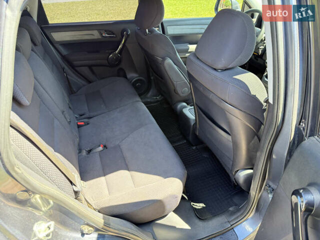 Сірий Хонда СРВ, об'ємом двигуна 2 л та пробігом 235 тис. км за 8777 $, фото 7 на Automoto.ua