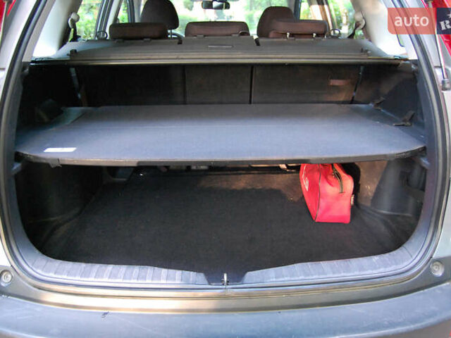 Серый Хонда СРВ, объемом двигателя 2 л и пробегом 390 тыс. км за 9200 $, фото 16 на Automoto.ua