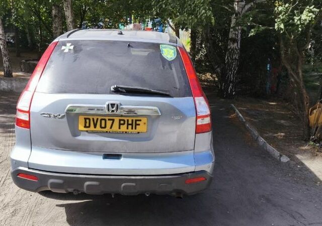 Серый Хонда СРВ, объемом двигателя 2.2 л и пробегом 200 тыс. км за 4000 $, фото 3 на Automoto.ua