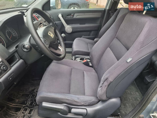 Серый Хонда СРВ, объемом двигателя 2 л и пробегом 390 тыс. км за 9200 $, фото 24 на Automoto.ua