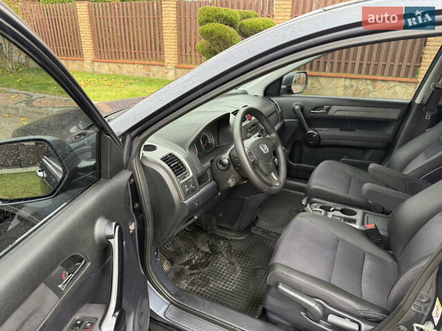 Хонда СРВ 2007 в Луцке на Automoto.ua Серый Хонда СРВ, объемом двигателя 2 л и пробегом 235 тыс. км за 8555 $, фото 9 на Automoto.ua