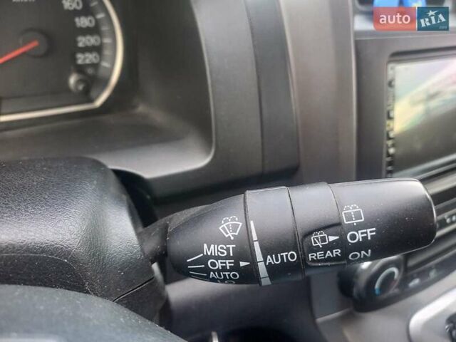 Серый Хонда СРВ, объемом двигателя 2 л и пробегом 220 тыс. км за 10500 $, фото 8 на Automoto.ua