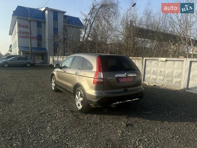 Серый Хонда СРВ, объемом двигателя 2.2 л и пробегом 213 тыс. км за 11500 $, фото 2 на Automoto.ua