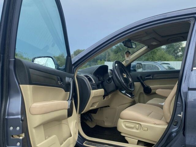 Серый Хонда СРВ, объемом двигателя 2.2 л и пробегом 235 тыс. км за 9500 $, фото 23 на Automoto.ua