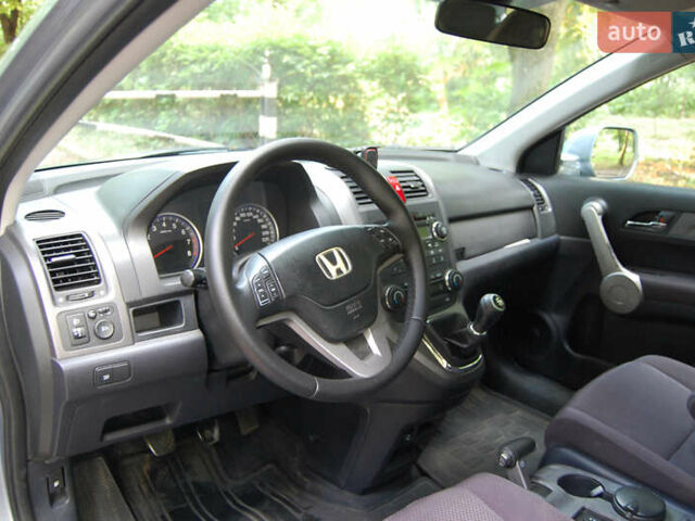 Серый Хонда СРВ, объемом двигателя 2 л и пробегом 390 тыс. км за 9200 $, фото 31 на Automoto.ua