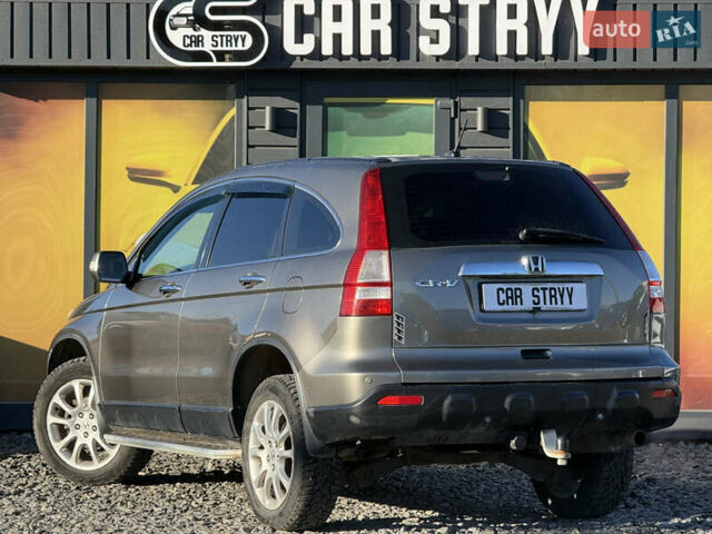 Серый Хонда СРВ, объемом двигателя 2.4 л и пробегом 214 тыс. км за 9500 $, фото 20 на Automoto.ua