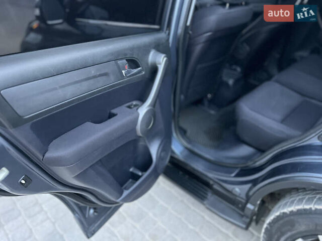 Сірий Хонда СРВ, об'ємом двигуна 2 л та пробігом 238 тис. км за 9499 $, фото 19 на Automoto.ua