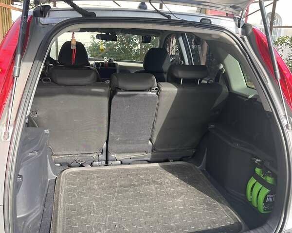 Серый Хонда СРВ, объемом двигателя 2 л и пробегом 174 тыс. км за 11200 $, фото 8 на Automoto.ua