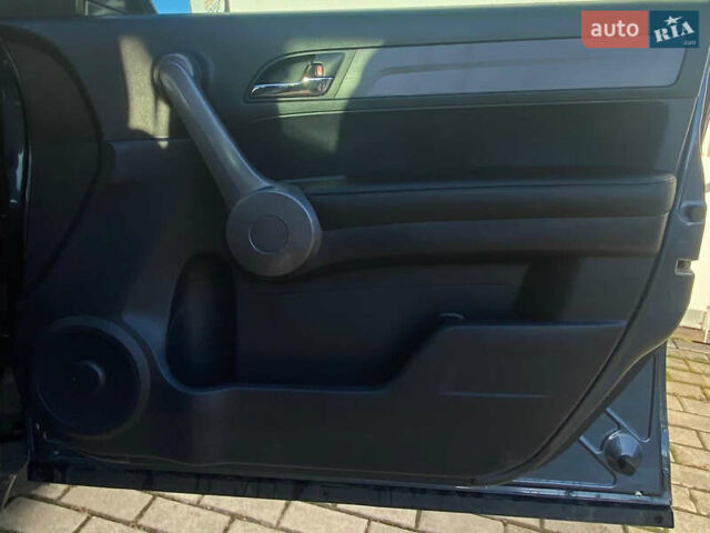 Сірий Хонда СРВ, об'ємом двигуна 2 л та пробігом 270 тис. км за 10800 $, фото 21 на Automoto.ua