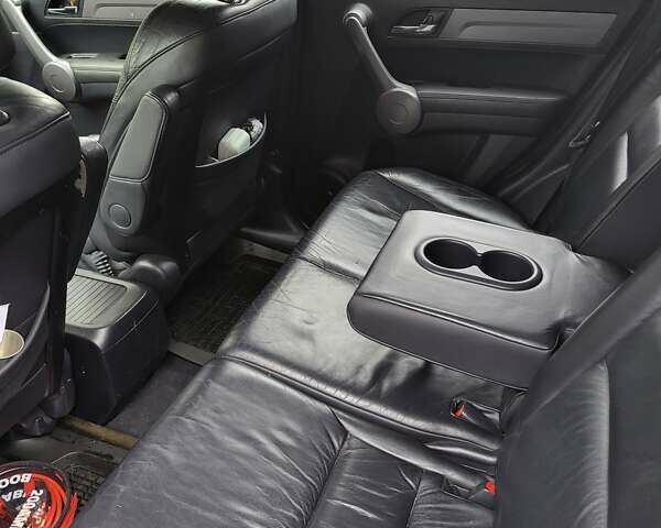 Хонда СРВ 2008 в Киеве на Automoto.ua Серый Хонда СРВ, объемом двигателя 2.4 л и пробегом 260 тыс. км за 12500 $, фото 6 на Automoto.ua