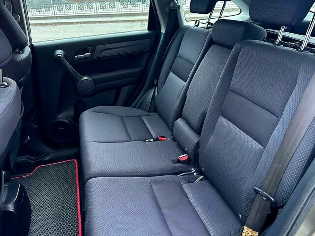 Серый Хонда СРВ, объемом двигателя 2 л и пробегом 157 тыс. км за 10000 $, фото 12 на Automoto.ua