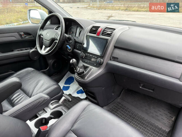 Серый Хонда СРВ, объемом двигателя 2.2 л и пробегом 214 тыс. км за 11500 $, фото 8 на Automoto.ua