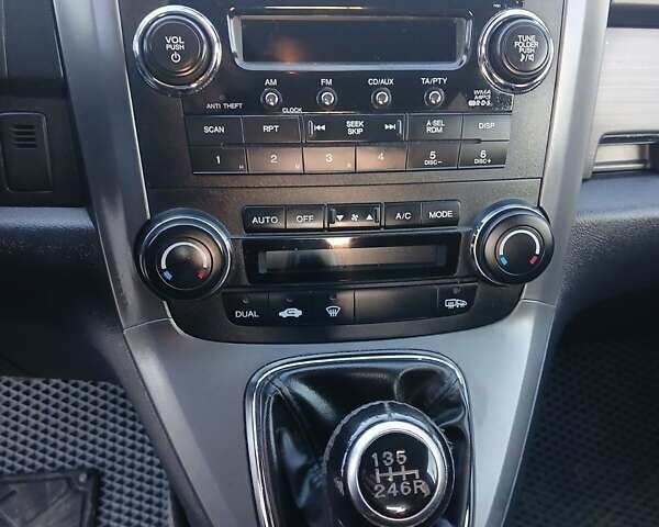 Хонда СРВ 2008 у Турке на Automoto.ua Сірий Хонда СРВ, об'ємом двигуна 2.2 л та пробігом 285 тис. км за 10600 $, фото 1 на Automoto.ua