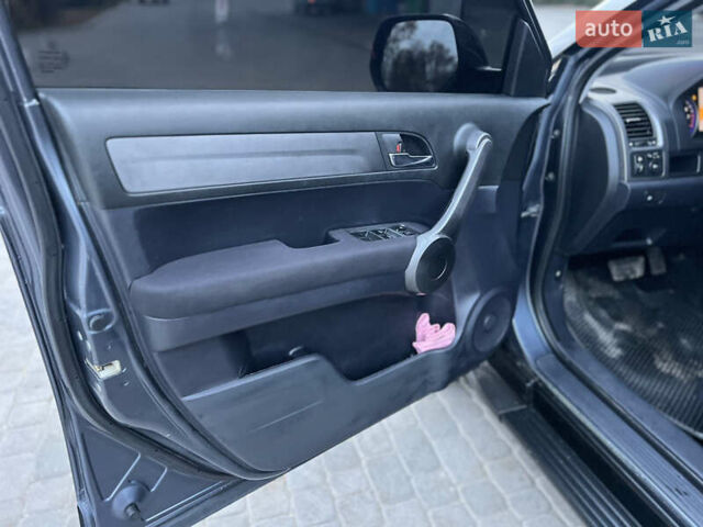 Сірий Хонда СРВ, об'ємом двигуна 2 л та пробігом 238 тис. км за 9499 $, фото 14 на Automoto.ua