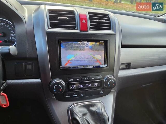 Серый Хонда СРВ, объемом двигателя 2.2 л и пробегом 241 тыс. км за 10500 $, фото 48 на Automoto.ua