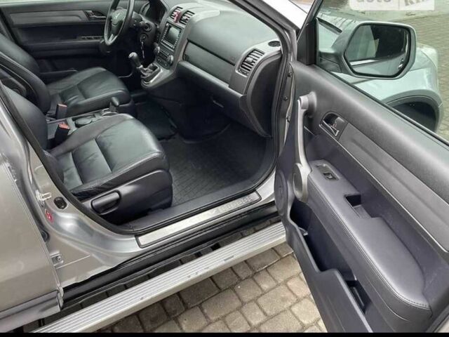 Сірий Хонда СРВ, об'ємом двигуна 0 л та пробігом 260 тис. км за 10500 $, фото 9 на Automoto.ua