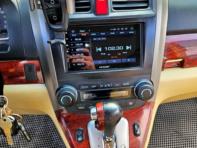 Серый Хонда СРВ, объемом двигателя 2.3 л и пробегом 241 тыс. км за 10850 $, фото 7 на Automoto.ua