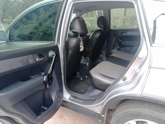 Серый Хонда СРВ, объемом двигателя 2.4 л и пробегом 223 тыс. км за 10300 $, фото 5 на Automoto.ua