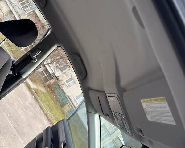 Сірий Хонда СРВ, об'ємом двигуна 2.2 л та пробігом 218 тис. км за 10950 $, фото 16 на Automoto.ua